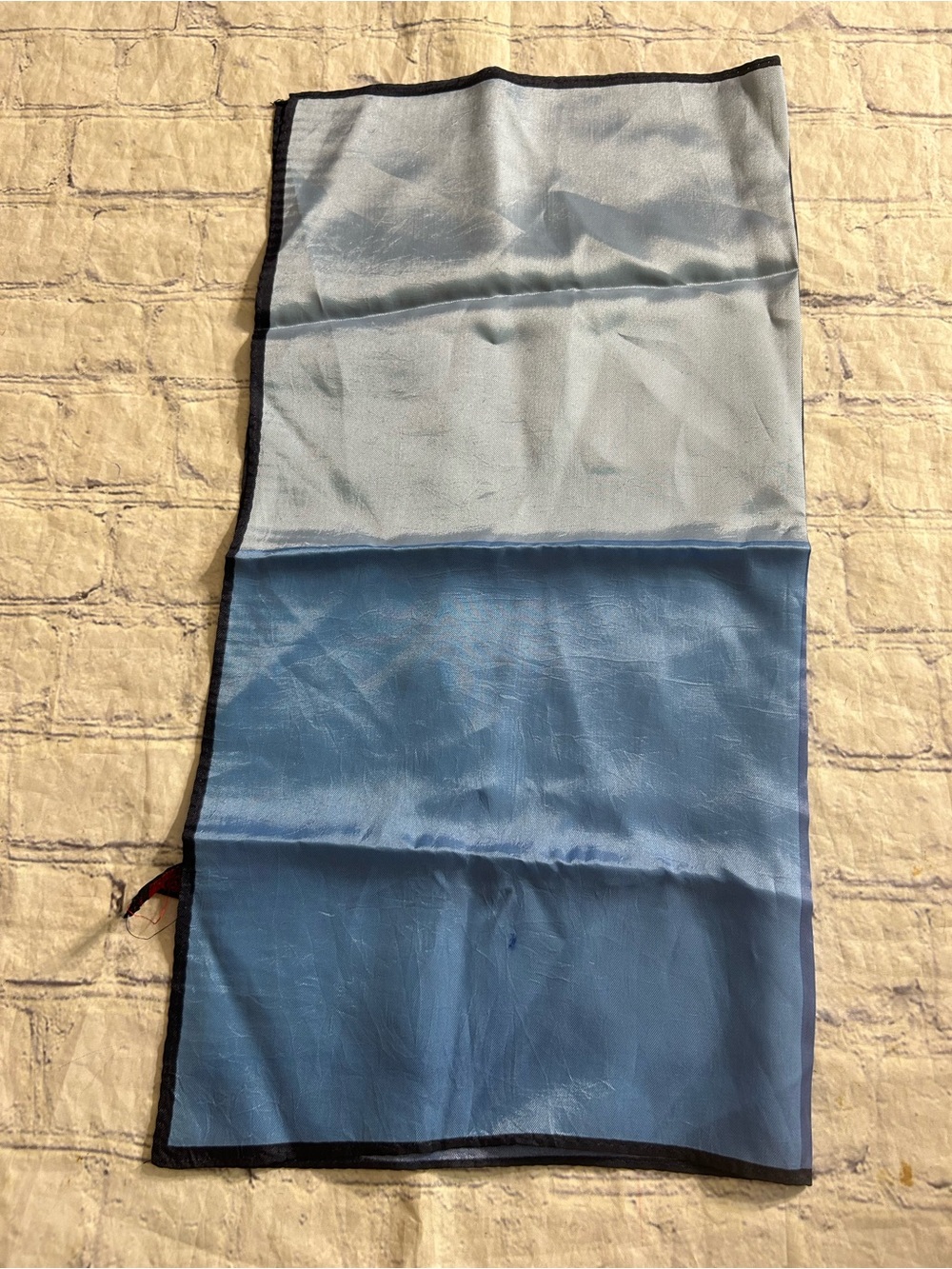 VINTAGE ROLLED ENDS 100% ACETATE COLORBLOCK BLUE POCKET SQUARE SCARF - Picture 8 of 12